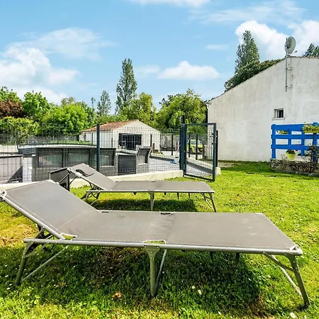 Charmante Maison Avec Piscine בית נופש *