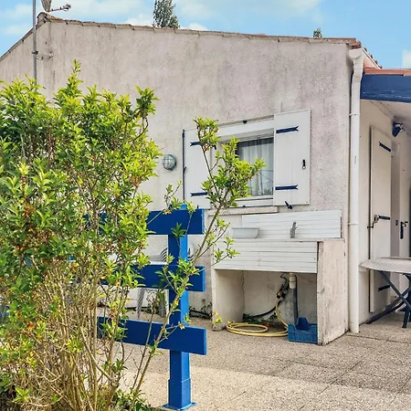 Charmante Maison Avec Piscine Le Château-dʼOléron